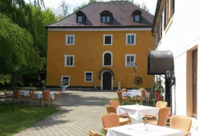  Hotel Schloss Fuchsmühl  Фуксмюль